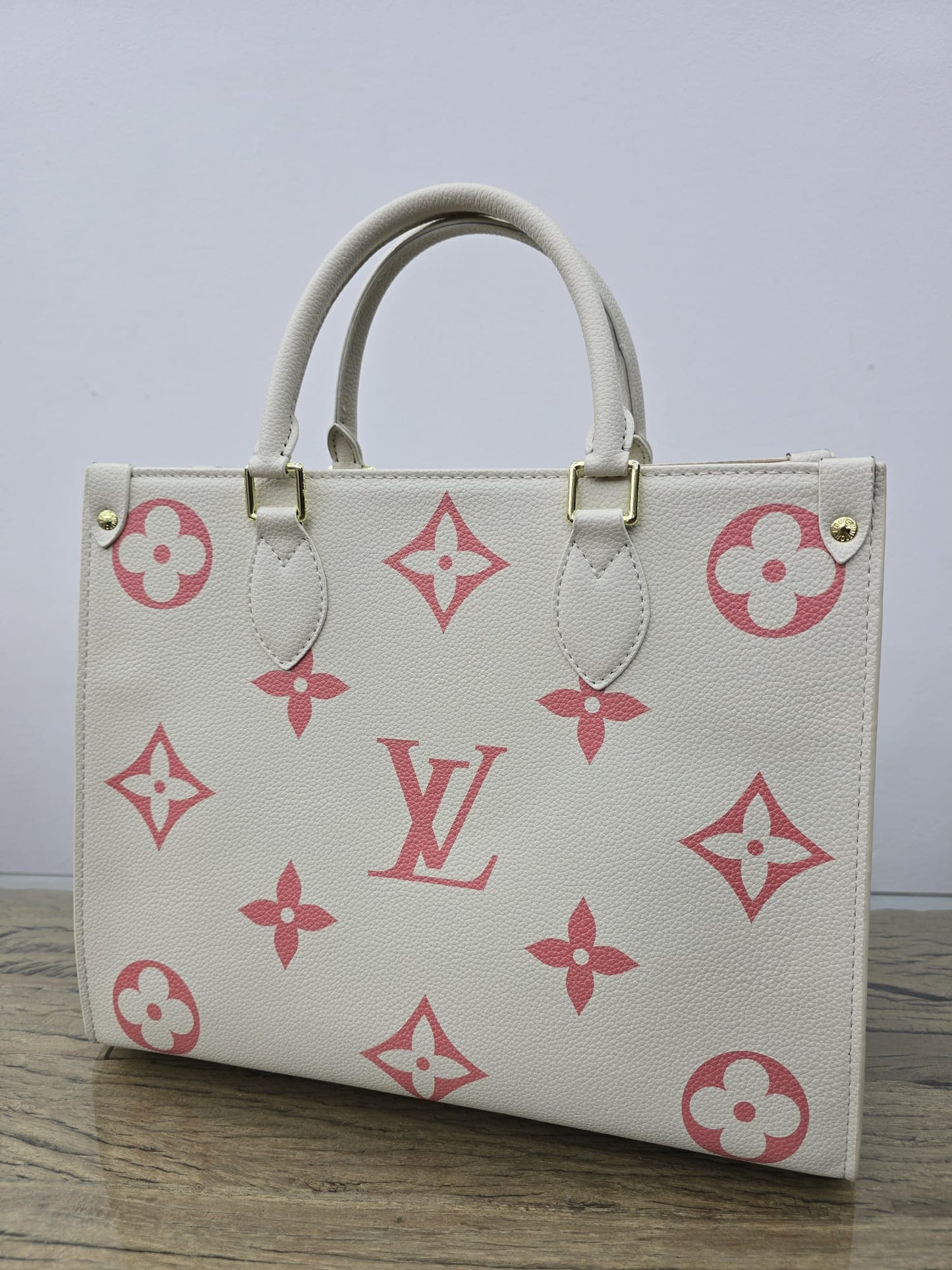 Elegant White/Pink